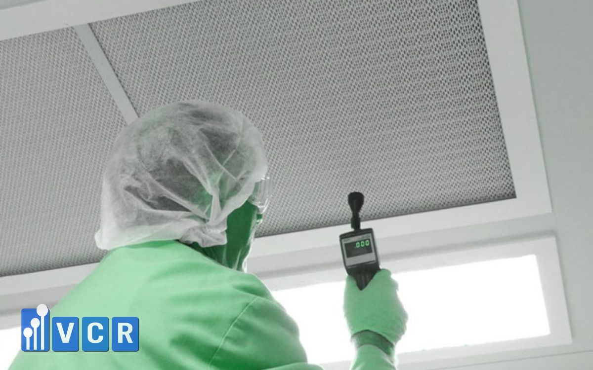 HEPA filter in medical room