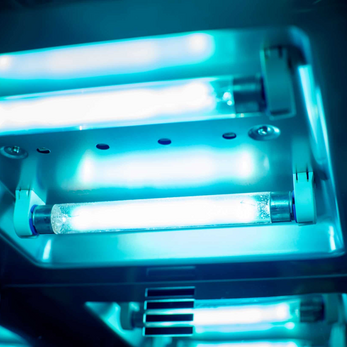 Sử dụng đèn UV diệt khuẩn trong phòng sạch cùng Air Filter